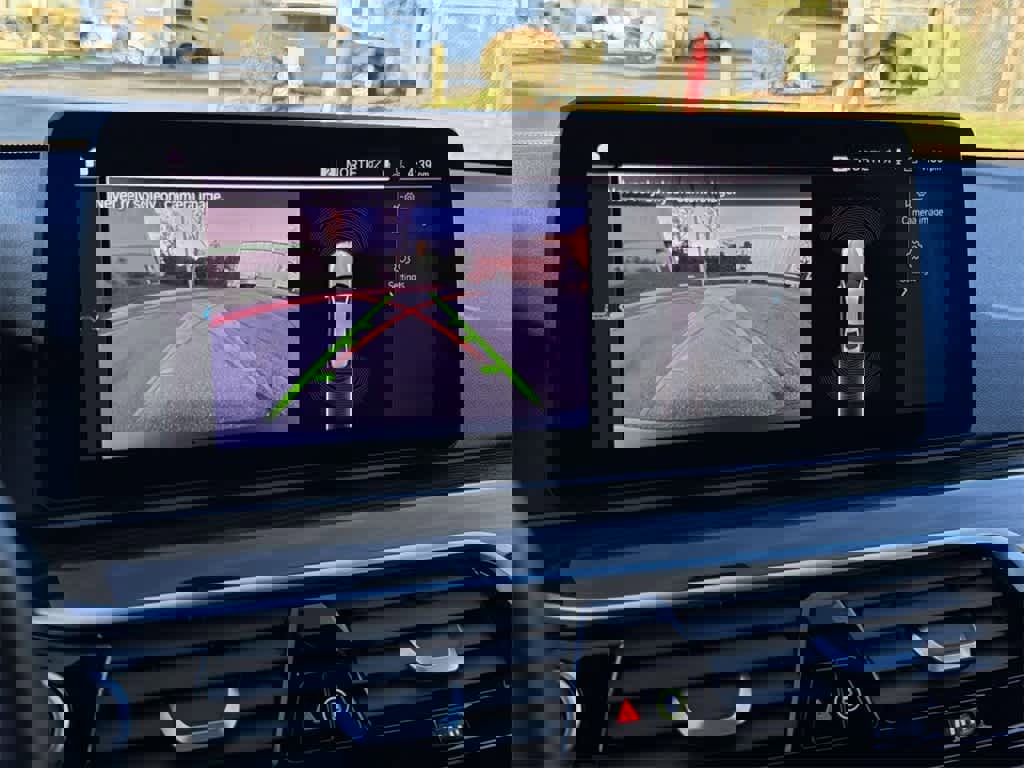 Used 2023 BMW 530e xDrive image 19