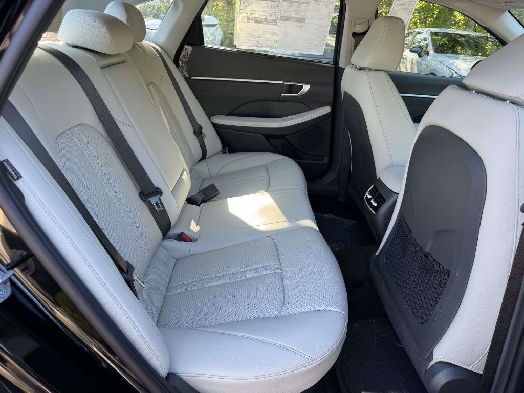 New 2027 Hyundai Sonata Limited FWD image 10