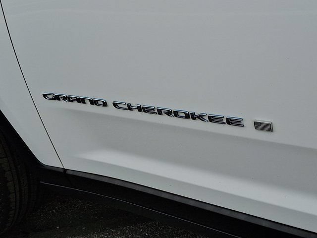 Certified 2022 Jeep Grand Cherokee Limited 4xe w/ Luxury Tech Group II AWD/4WD image 37