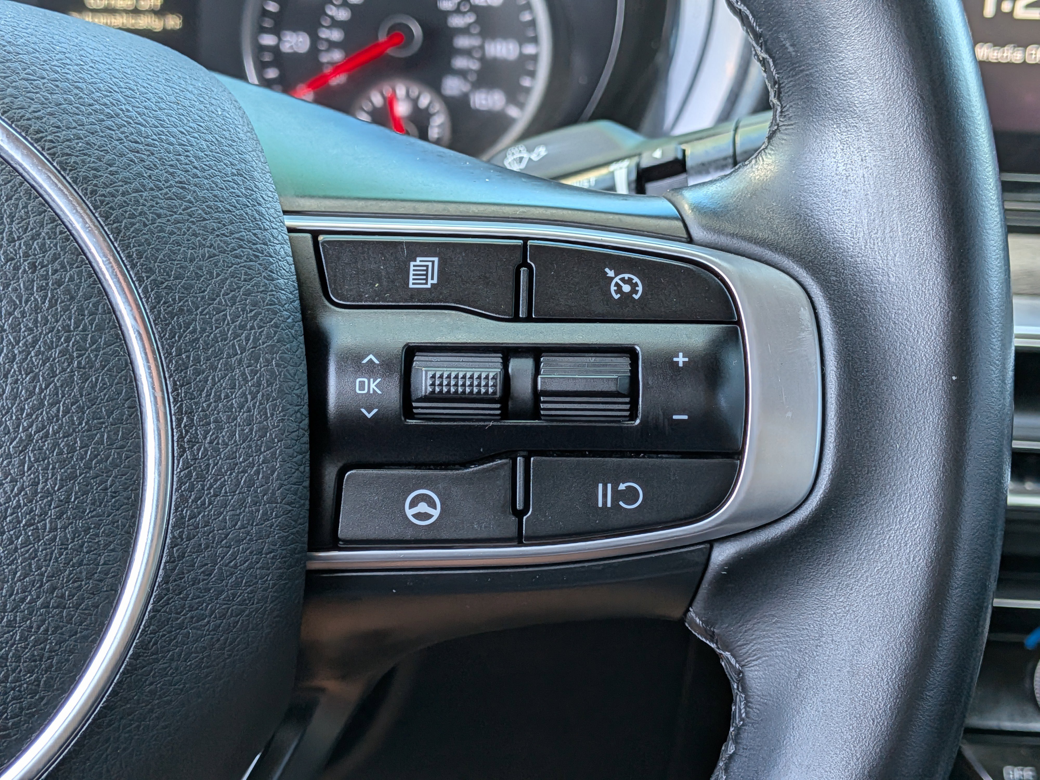 Certified 2022 Kia K5 EX image 26