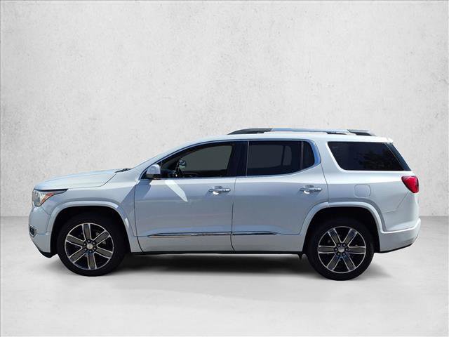 Used 2017 GMC Acadia Denali w/ Technology Package AWD/4WD image 7