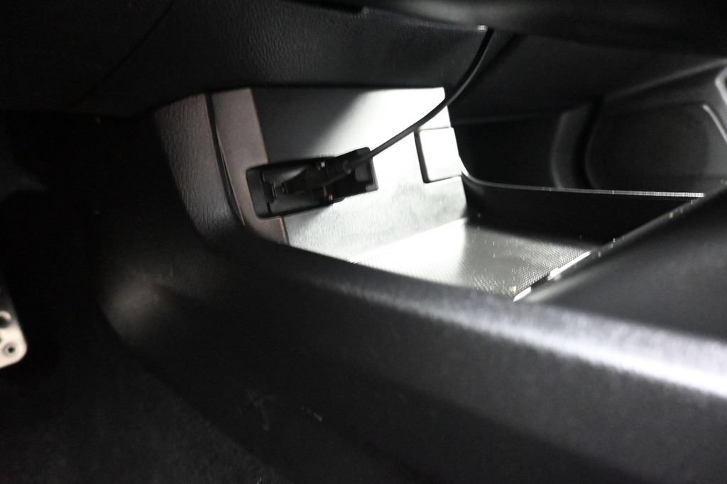 Used 2019 Honda Civic Touring image 25