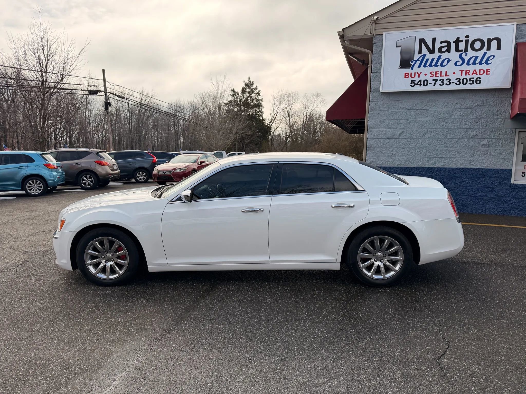 Used 2012 Chrysler 300 Limited image 3