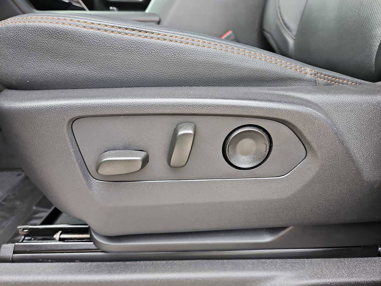 Certified 2024 GMC Sierra 2500 AT4 w/ AT4 Preferred Package image 17