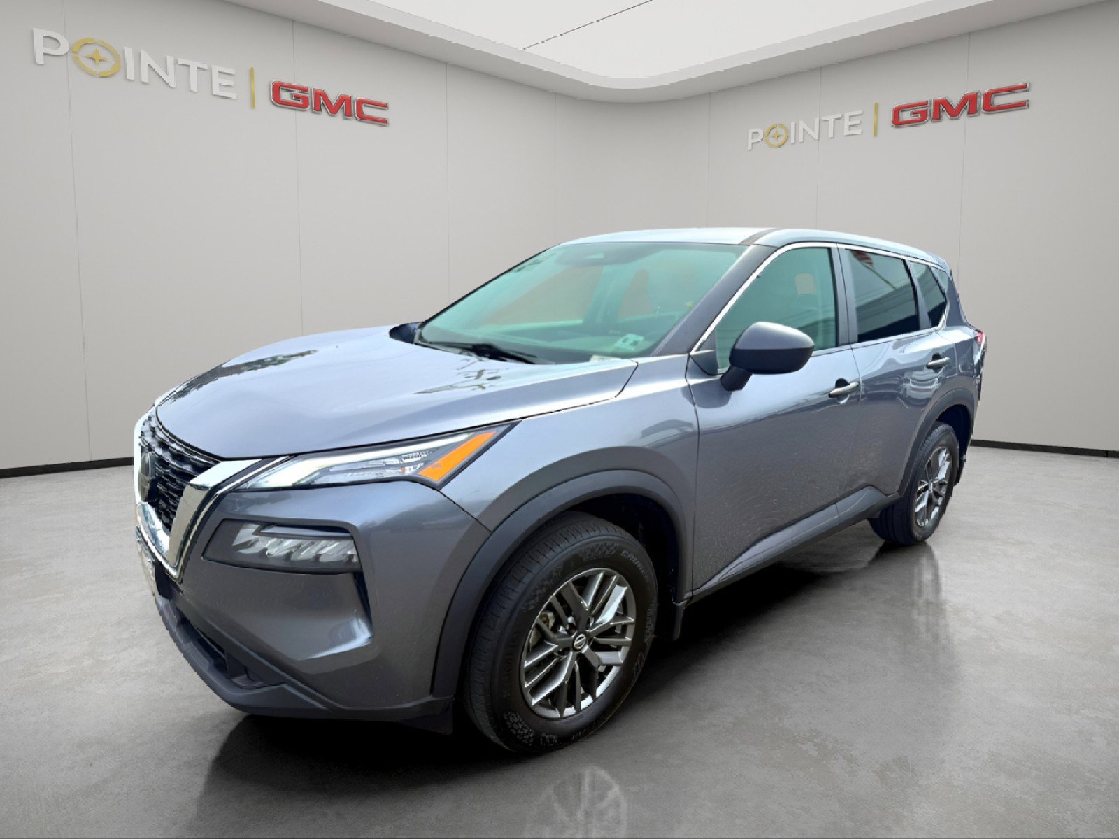 Used 2021 Nissan Rogue S image 3