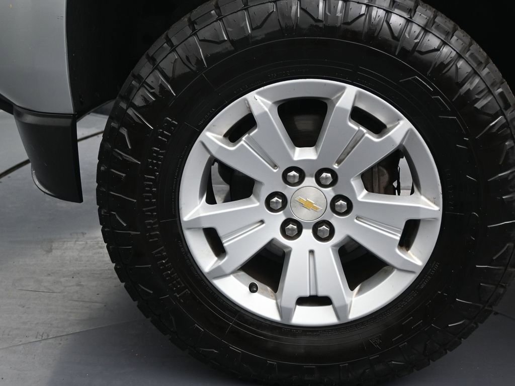Used 2017 Chevrolet Colorado LT w/ LT Convenience Package RWD image 10
