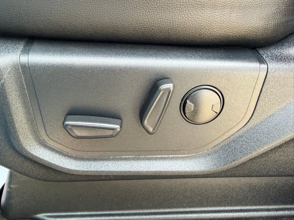 Used 2020 Ford F150 Lariat w/ Equipment Group 502A Luxury image 18