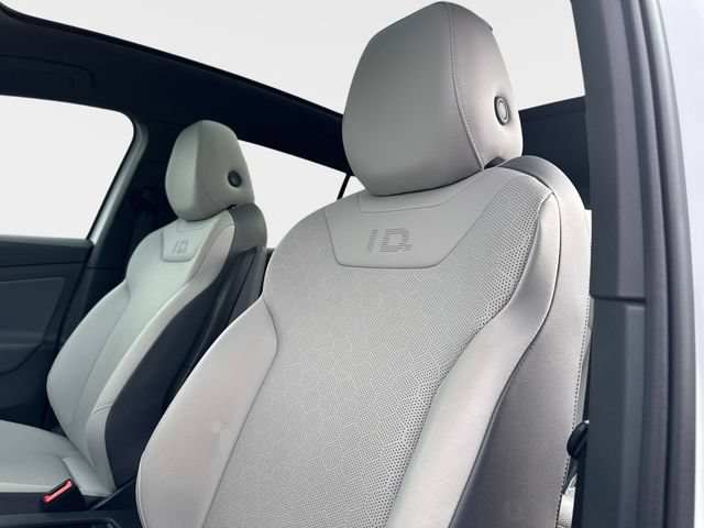 Used 2021 Volkswagen ID.4 1st Edition RWD image 18