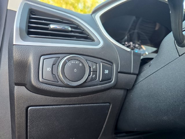 Used 2019 Ford Edge SEL w/ Equipment Group 201A AWD/4WD image 19