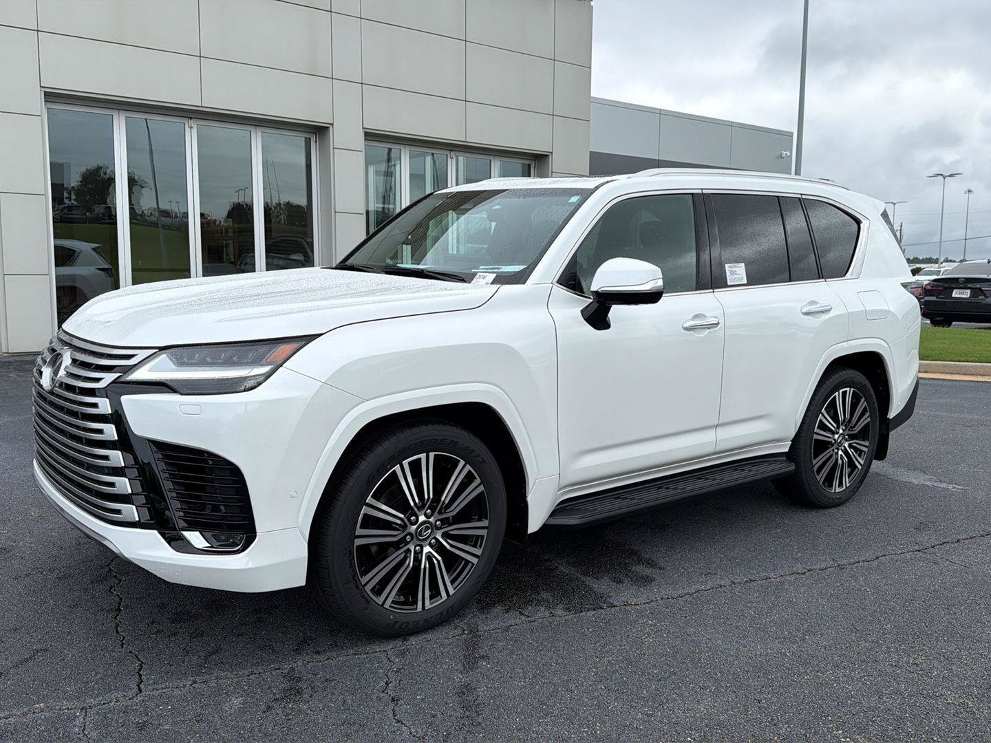 New 2026 Lexus LX 700h Luxury AWD/4WD image 2