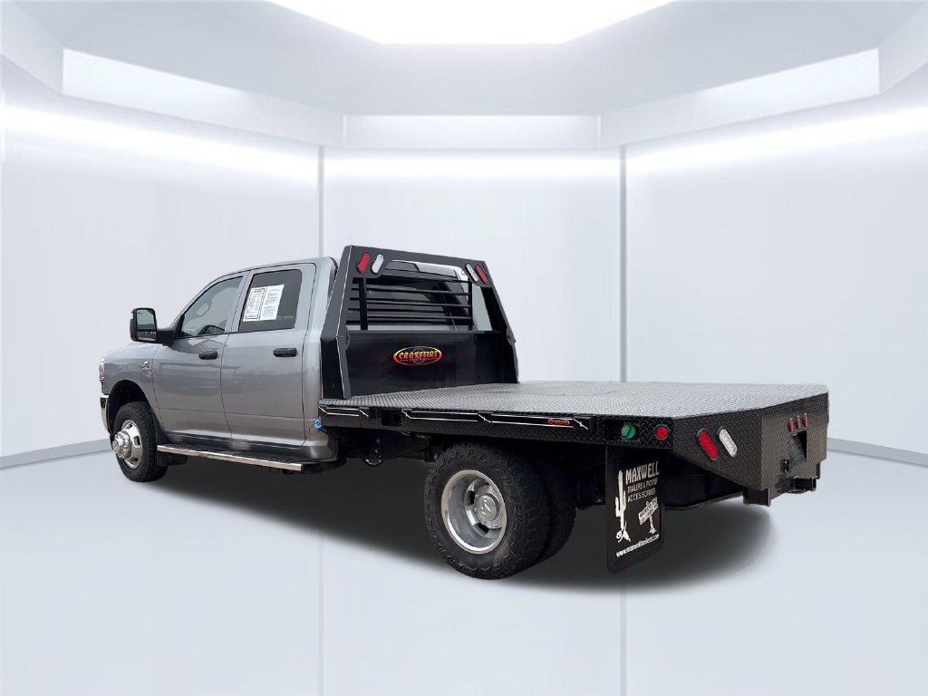 Used 2024 RAM 3500 Tradesman w/ Chrome Appearance Group AWD/4WD image 5
