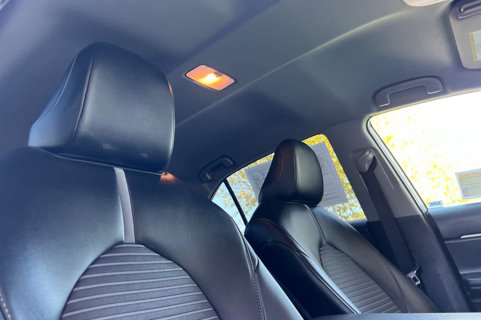 Used 2020 Toyota Camry SE w/ Carpet Mat Package FWD image 16