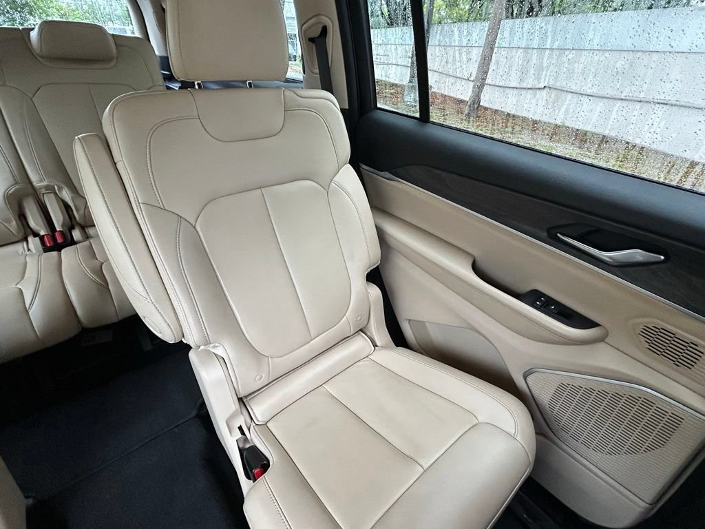 Certified 2022 Jeep Grand Cherokee L Limited RWD image 14