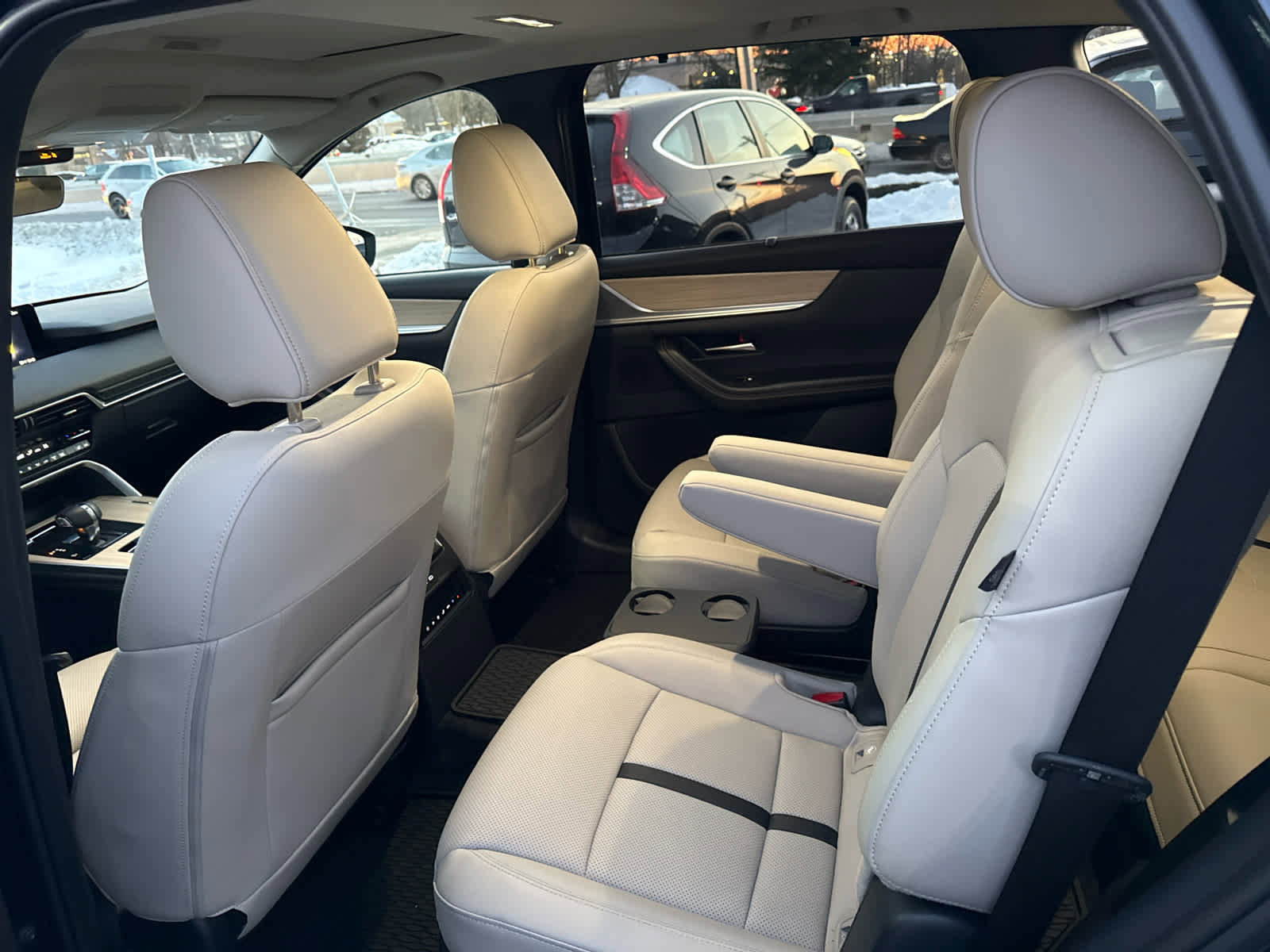 Certified 2025 MAZDA CX-90 3.3 Turbo w/ Preferred Package image 9