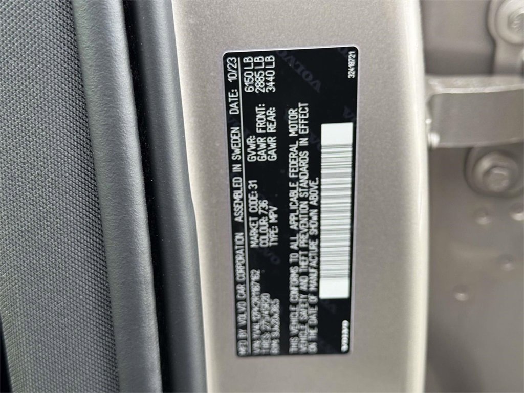 Certified 2024 Volvo XC90 B5 Core w/ Climate Package image 16