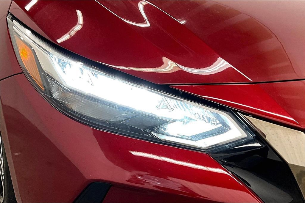 Used 2023 Nissan Sentra SR w/ Electronics Package FWD image 30