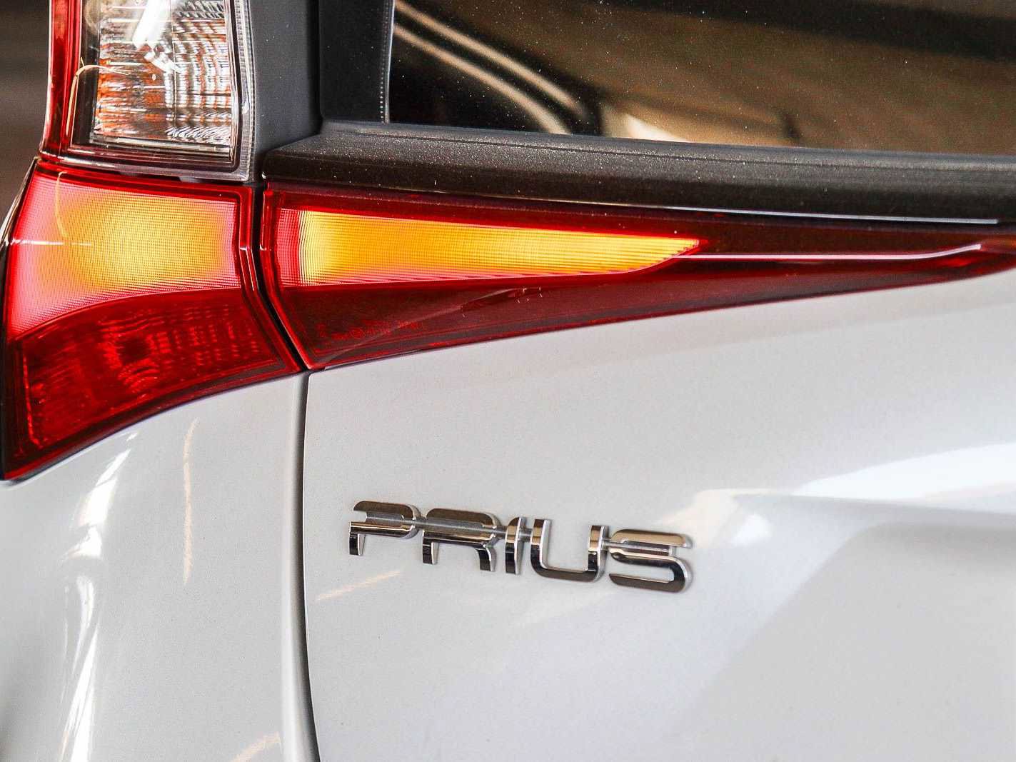 Used 2022 Toyota Prius XLE FWD image 11