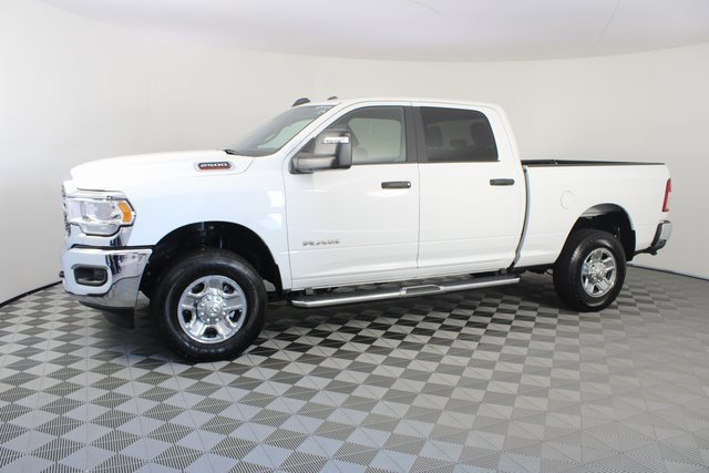 Used 2024 RAM 2500 Big Horn w/ Bed Utility Group image 2
