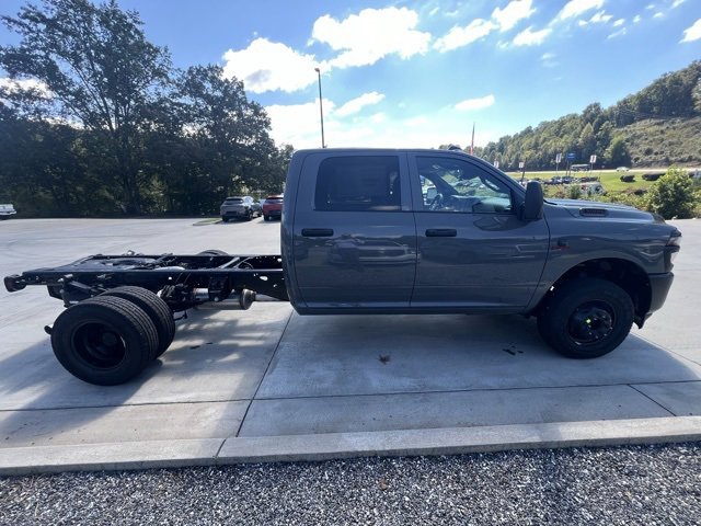 New 2026 RAM 3500 Tradesman video 2