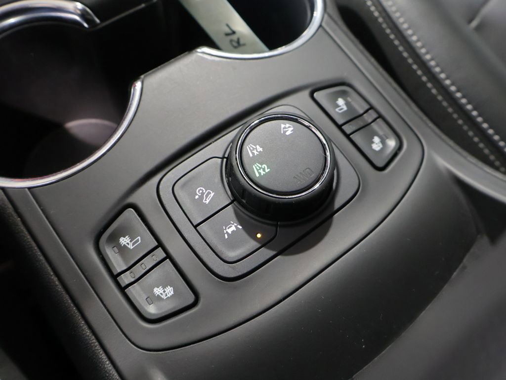 Used 2024 GMC Terrain SLT AWD/4WD image 27
