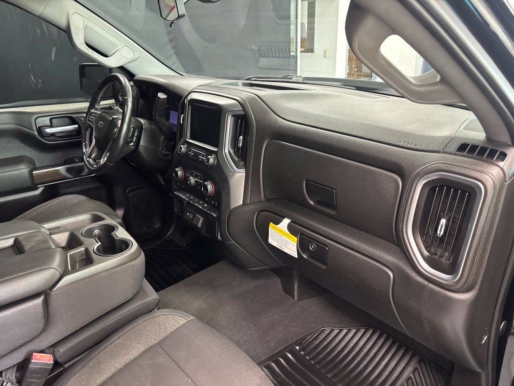 Used 2019 Chevrolet Silverado 1500 RST w/ All-Star Edition AWD/4WD image 12