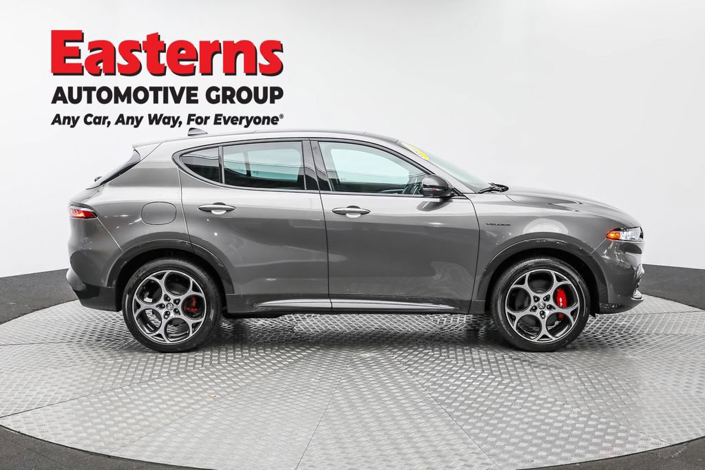 Used 2024 Alfa Romeo Tonale Veloce w/ Active Assist Package image 4