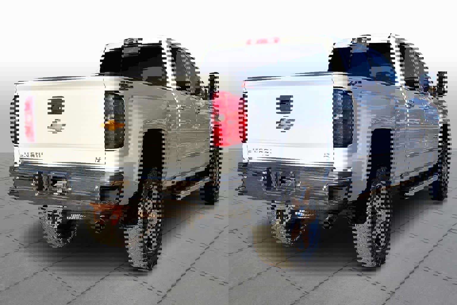 Used 2017 Chevrolet Silverado 2500 LTZ w/ LTZ Plus Package image 12