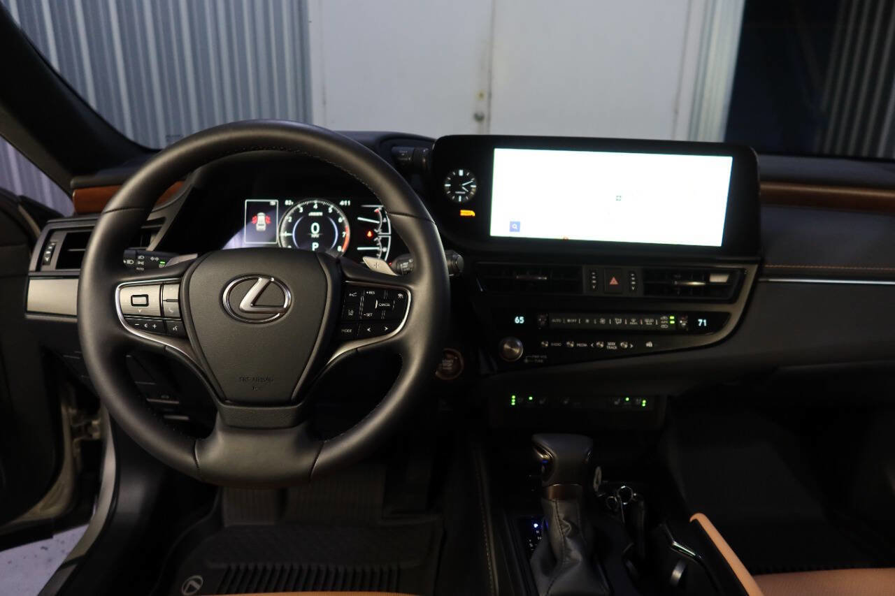 Used 2025 Lexus ES 350 w/ Premium Package image 20