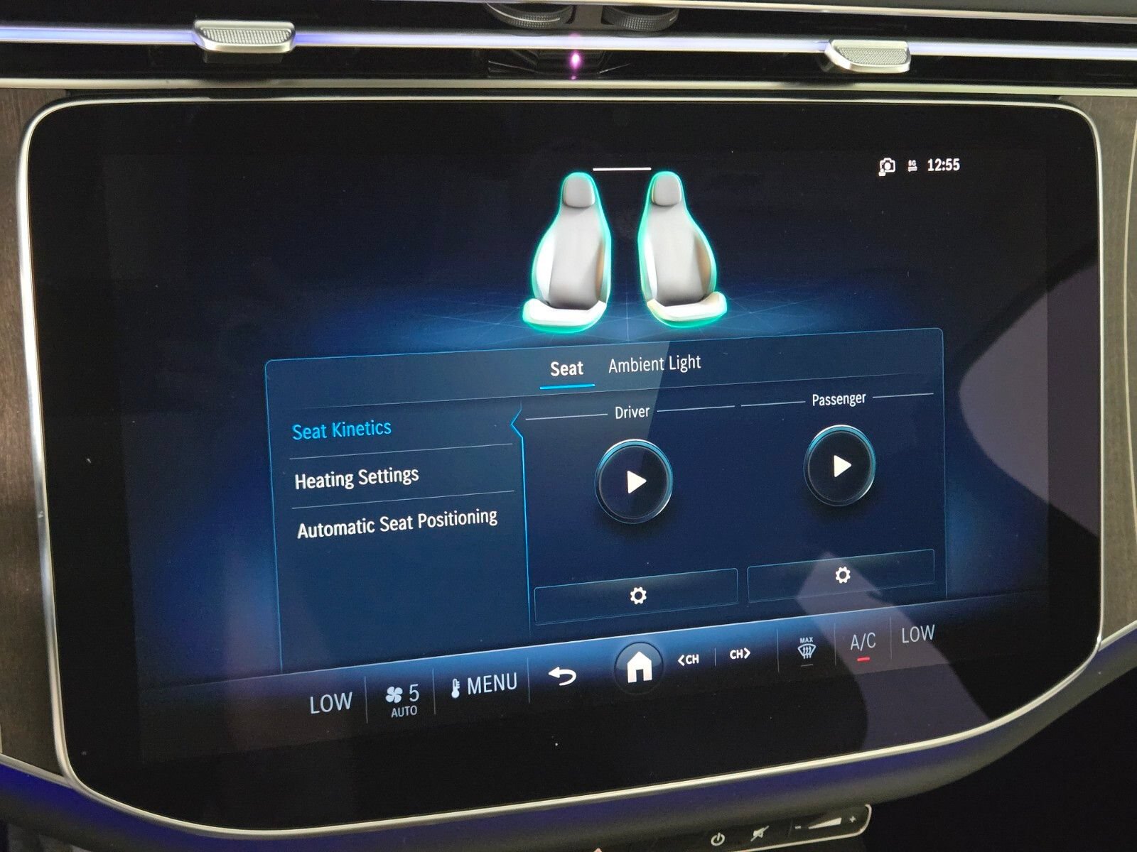 Used 2025 Mercedes-Benz E 350 Sedan image 26
