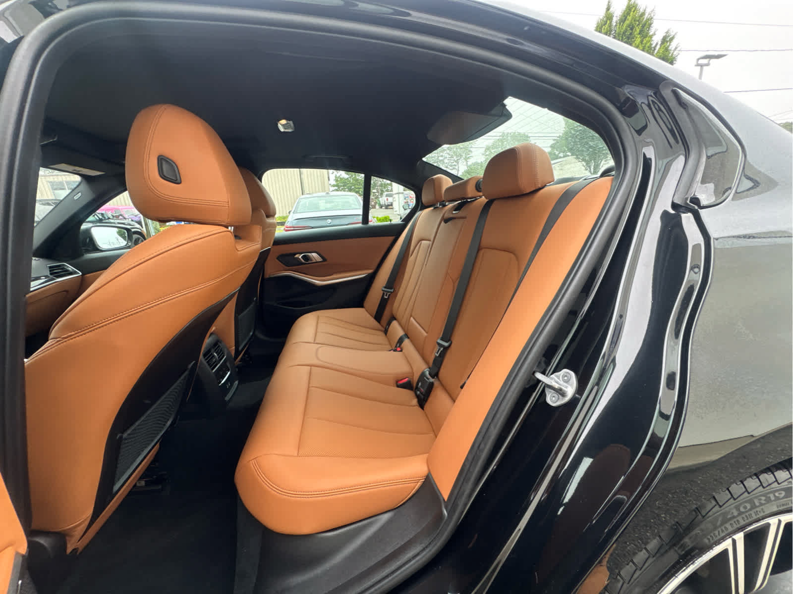 Certified 2023 BMW 330i xDrive Sedan w/ Premium Package AWD/4WD image 13