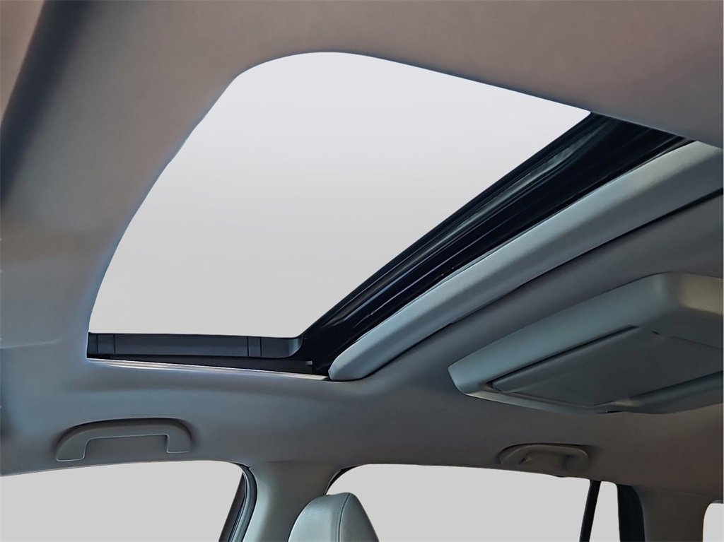 Certified 2022 Honda Pilot Touring image 16