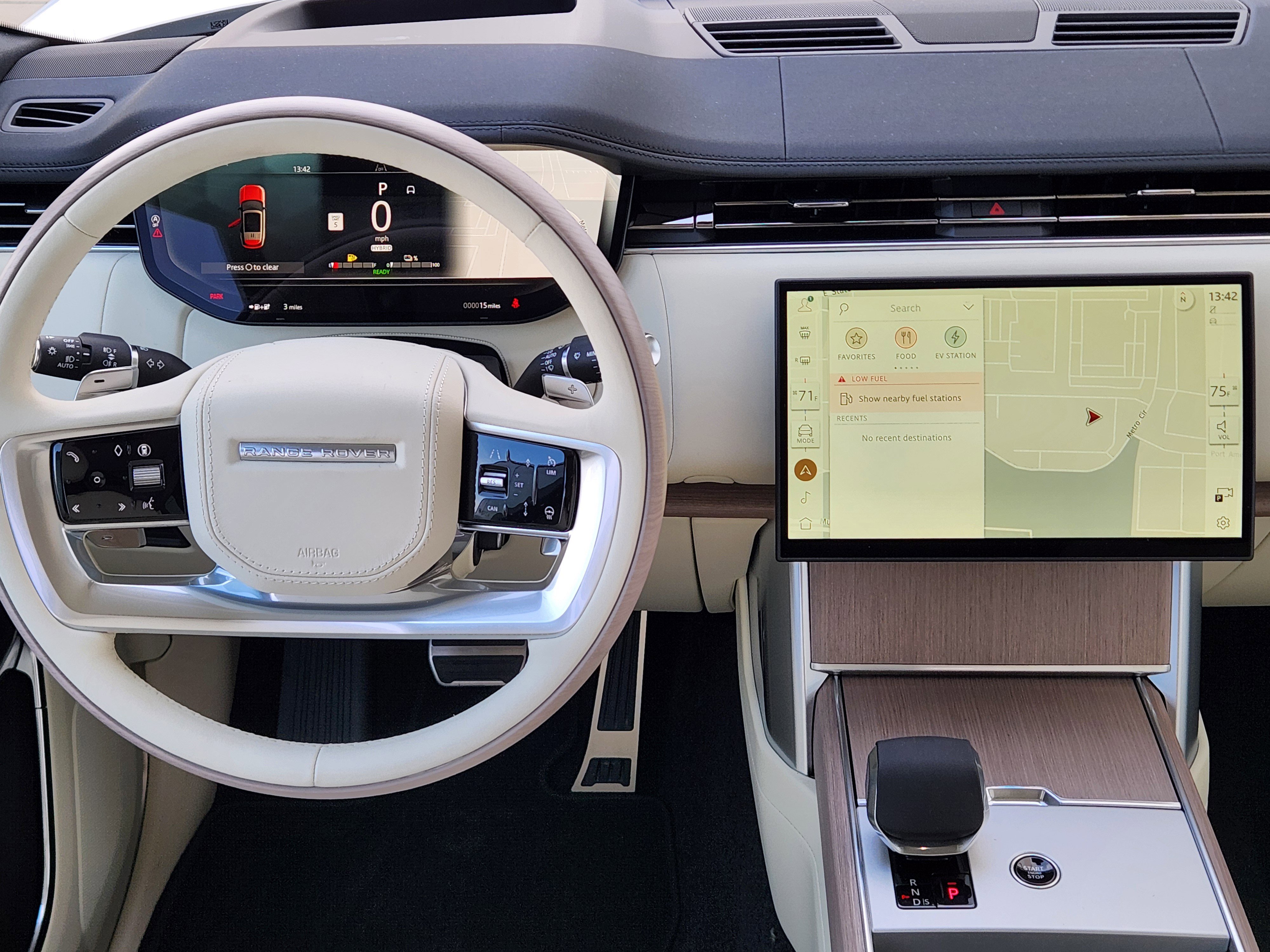 New 2026 Land Rover Range Rover SE image 28