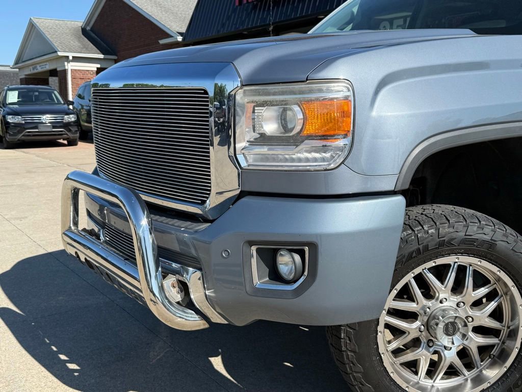 Used 2016 GMC Sierra 2500 Denali w/ Driver Alert Package AWD/4WD image 21