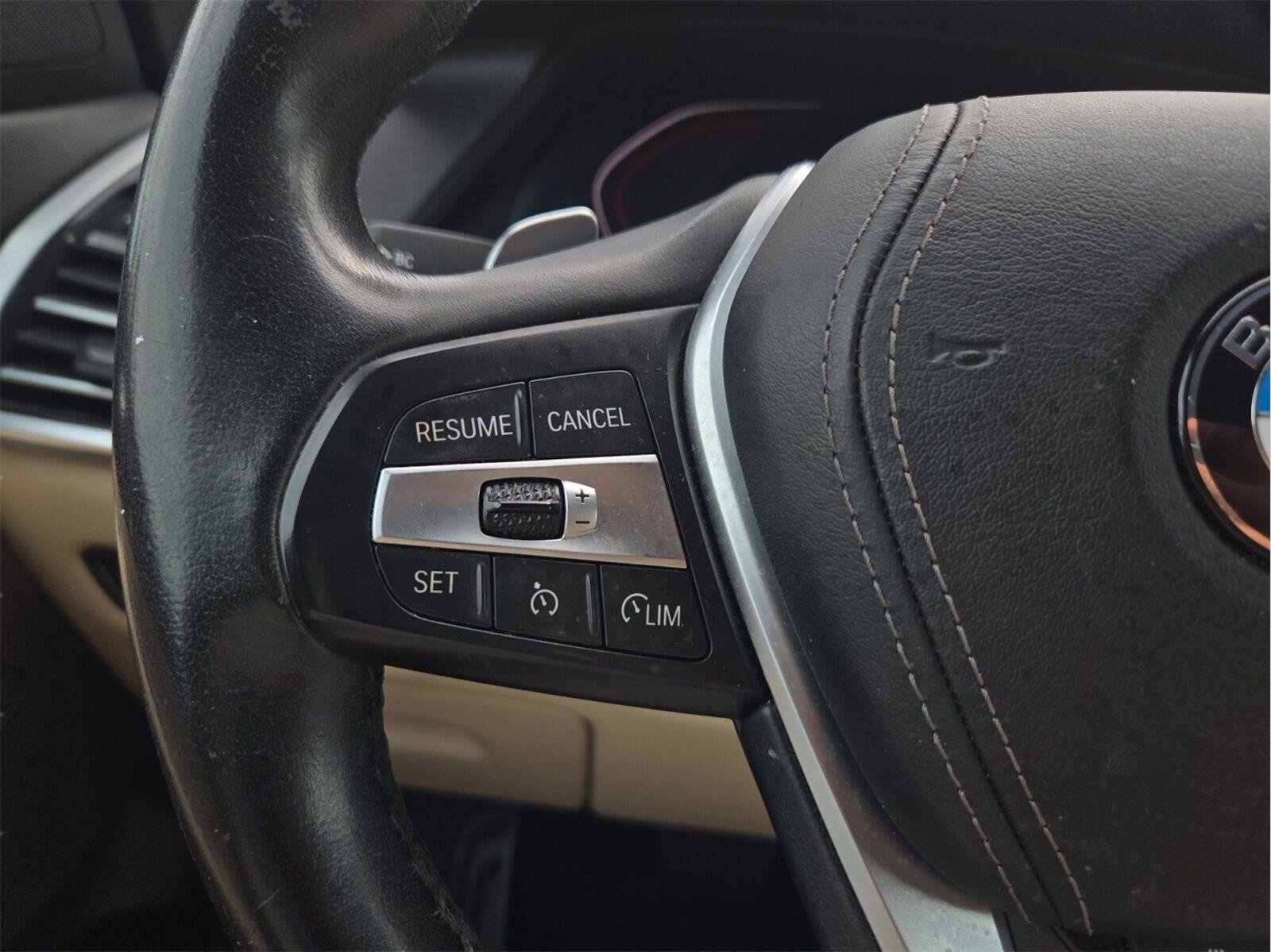Used 2020 BMW X5 sDrive40i w/ Convenience Package RWD image 19