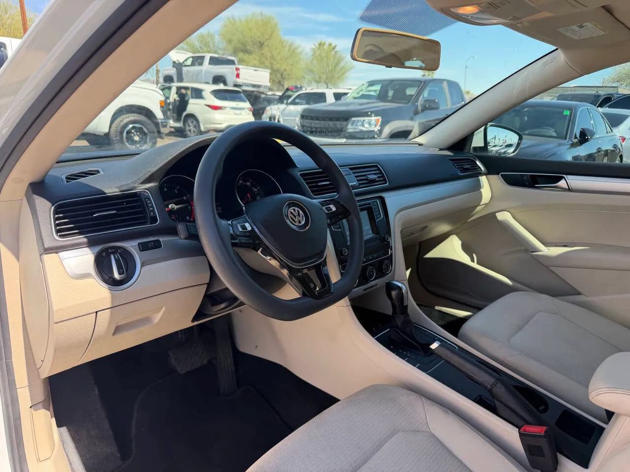 Used 2018 Volkswagen Passat 2.0T S FWD image 17