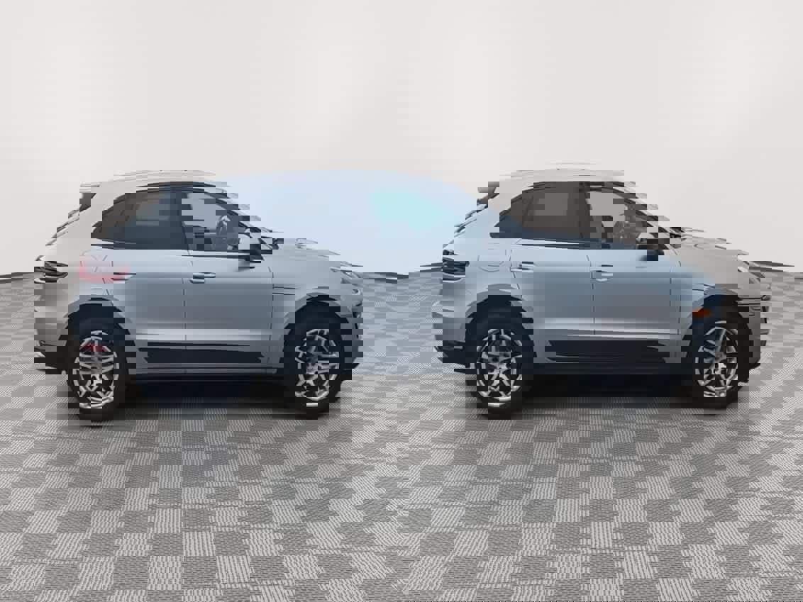 Used 2017 Porsche Macan image 9