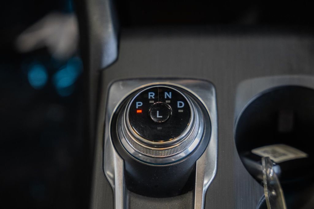 Used 2020 Ford Escape Titanium AWD/4WD image 26