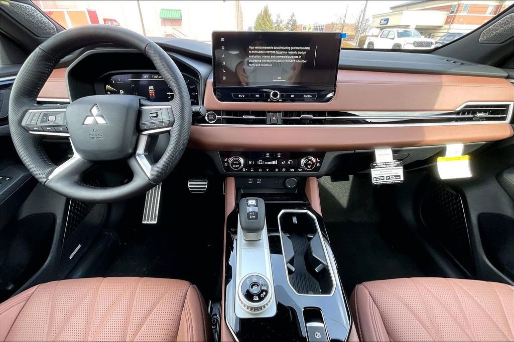 New 2026 Mitsubishi Outlander SEL image 5