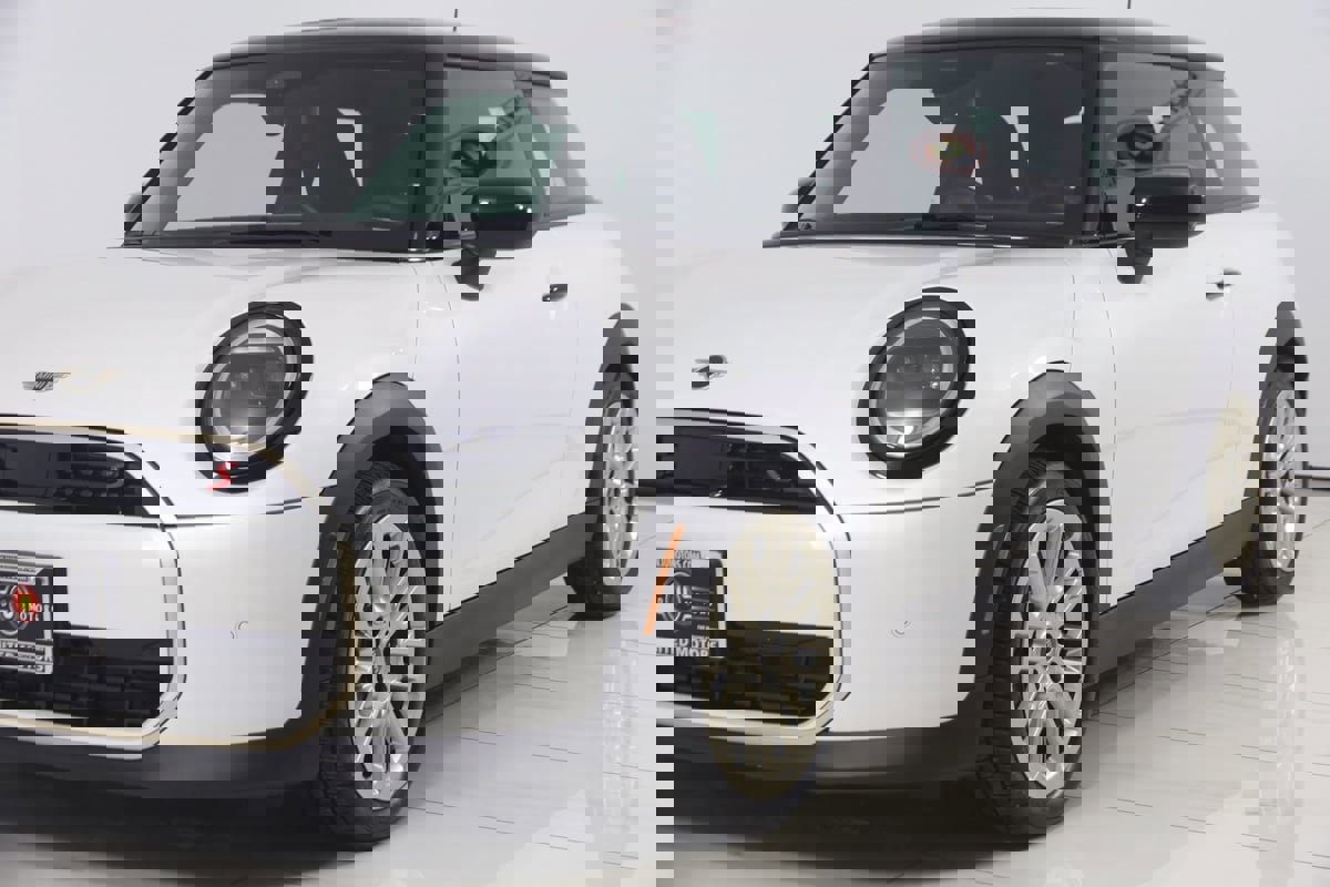 Used 2025 MINI Cooper S image 58