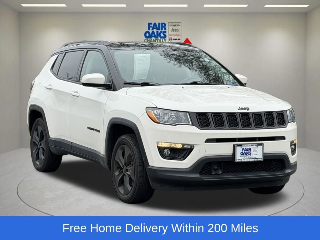 Used 2020 Jeep Compass Latitude image 1
