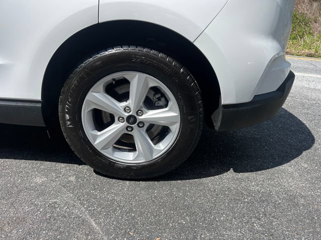 Used 2024 Ford Edge SE AWD/4WD image 25