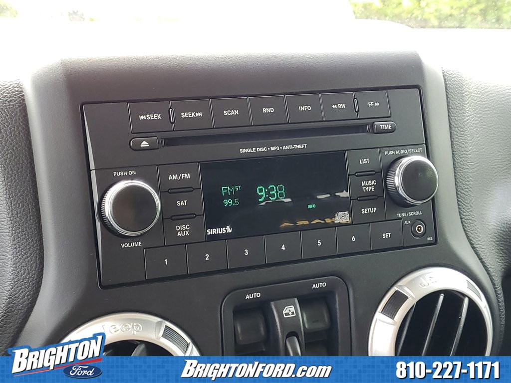 Used 2015 Jeep Wrangler Unlimited Sahara AWD/4WD image 20
