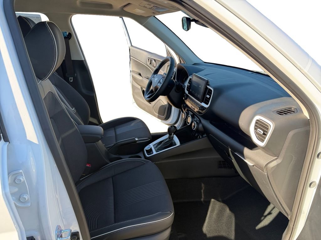 New 2026 Hyundai Venue SEL image 15