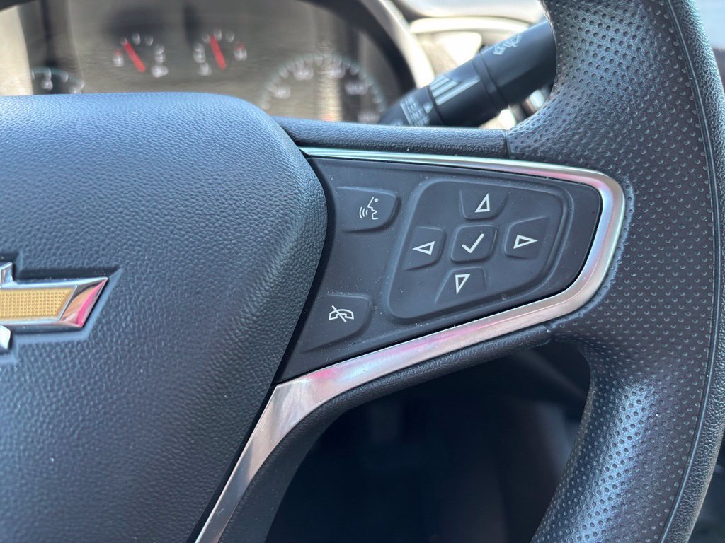 Used 2025 Chevrolet Malibu LT FWD image 28