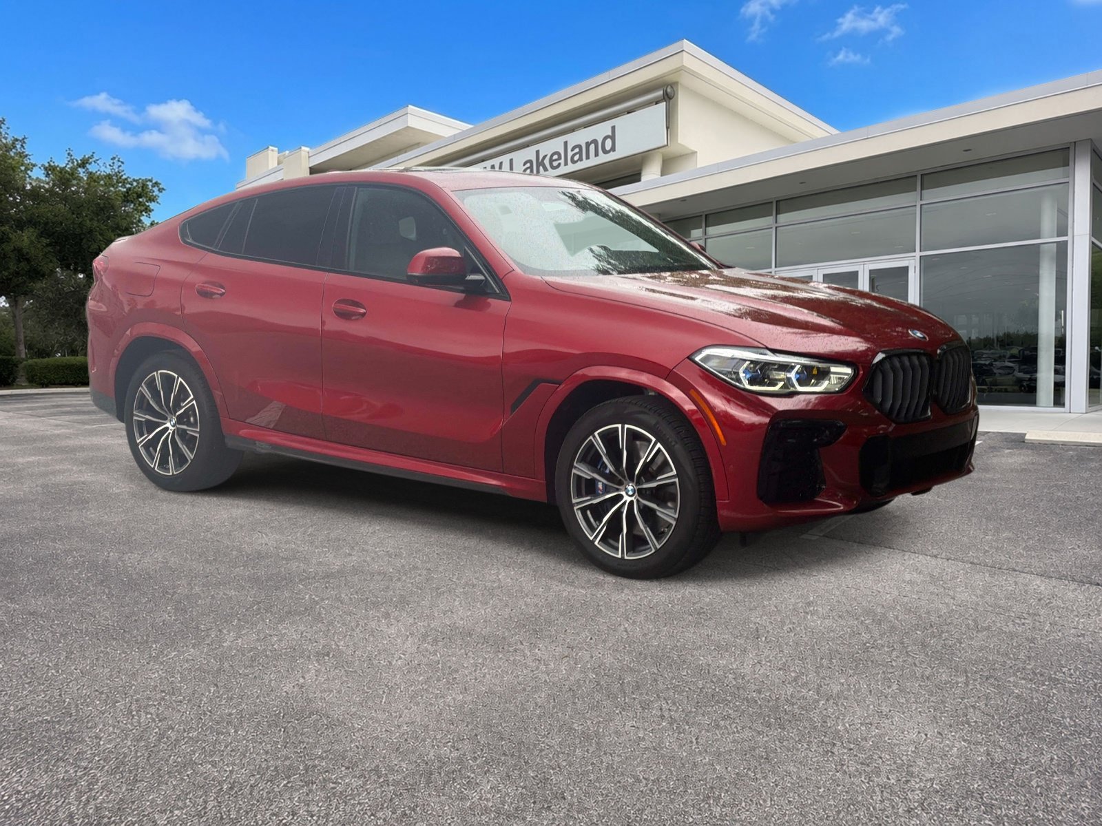 Used 2023 BMW X6 M50i w/ Executive Package AWD/4WD image 1