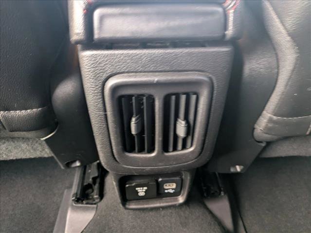 Used 2019 Jeep Compass Trailhawk w/ Cold Weather Group image 18