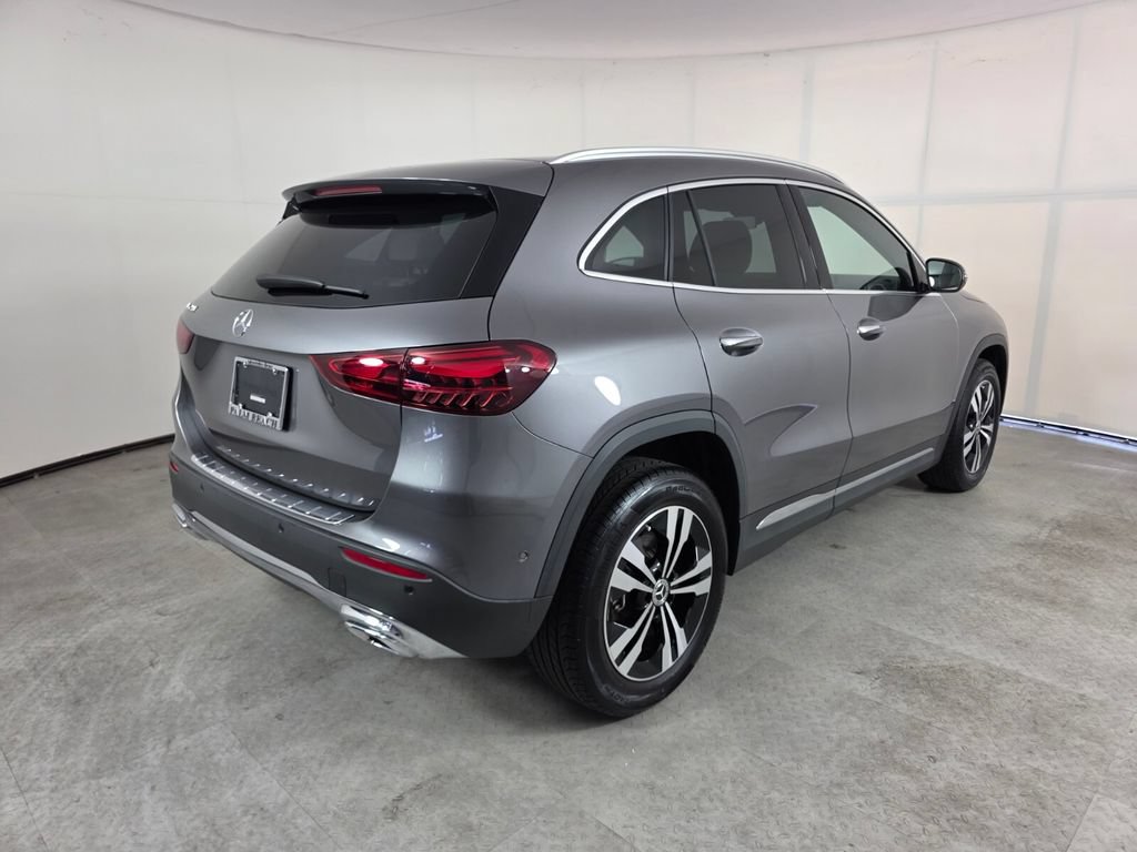 Certified 2025 Mercedes-Benz GLA 250 image 4