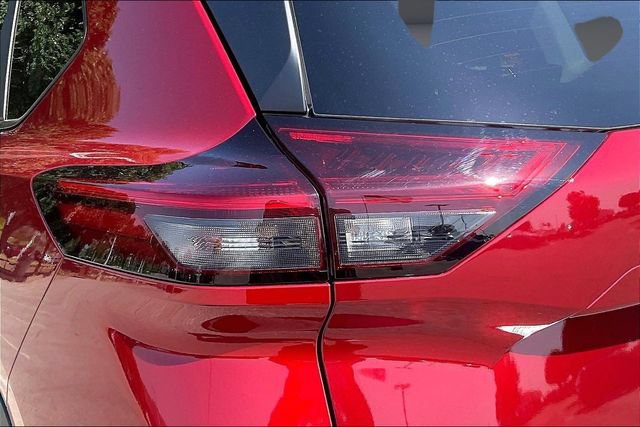 Certified 2026 Nissan Rogue SV AWD/4WD image 28