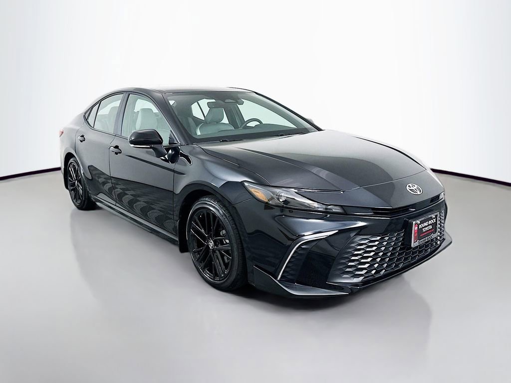 Certified 2025 Toyota Camry SE image 3