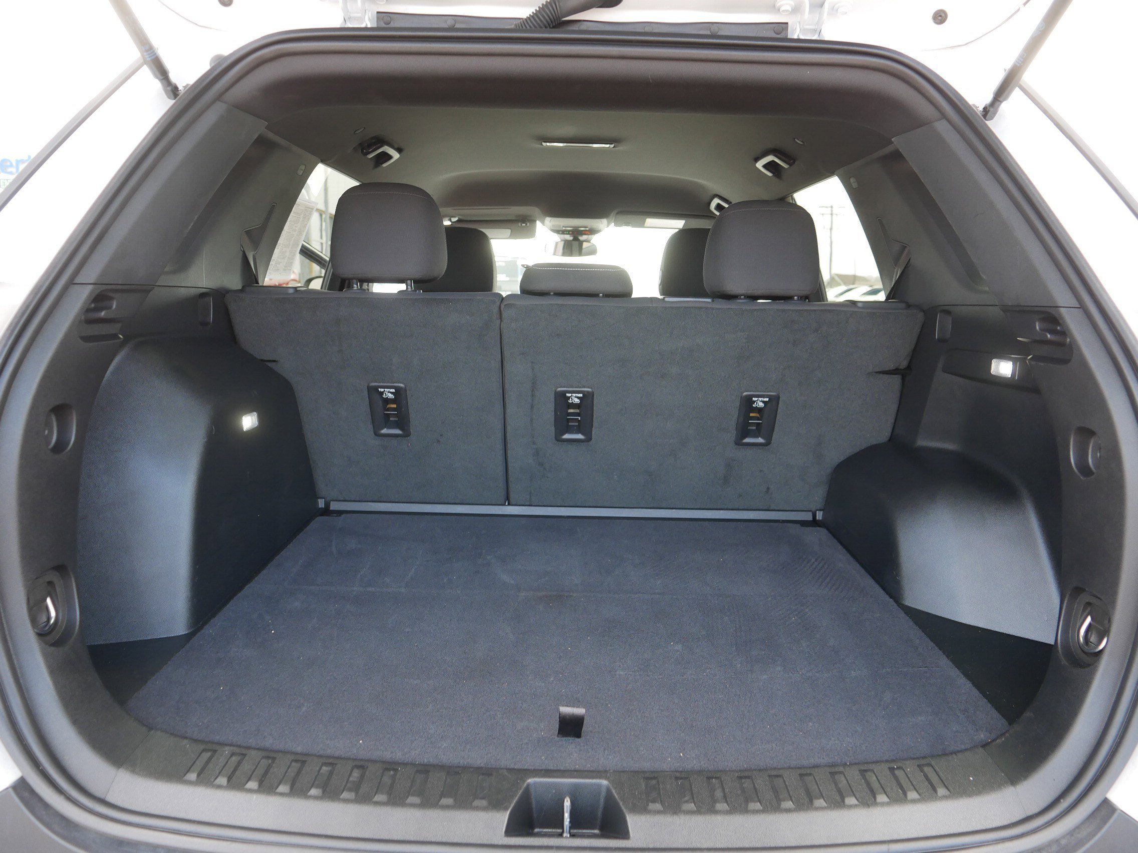 Used 2025 GMC Terrain Elevation AWD/4WD image 18
